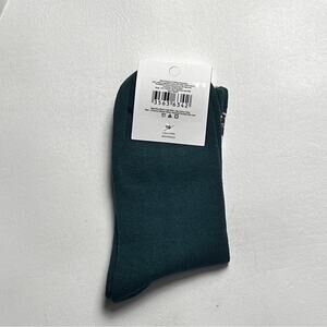 Lou & Grey Argyle Women’s Cold Weather  Green Red White Crew Socks NWT OS